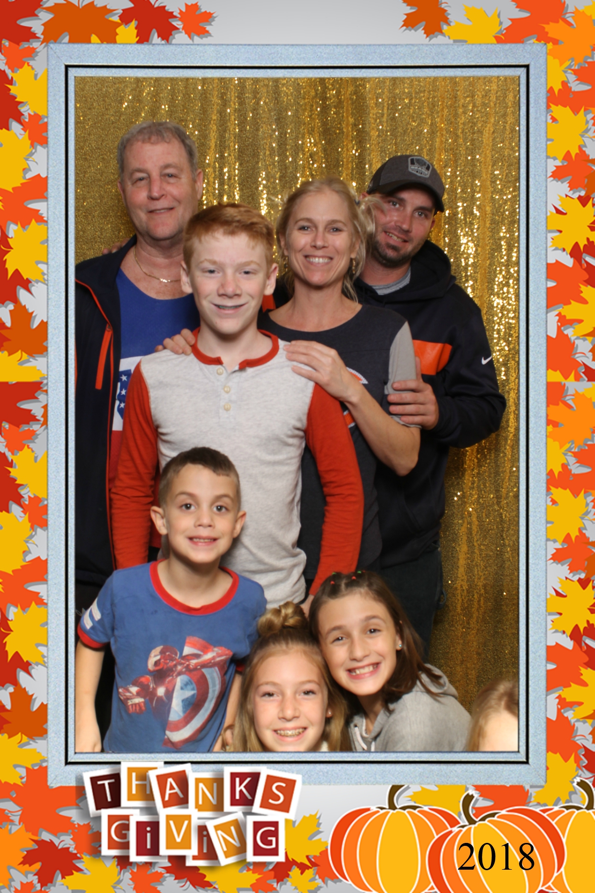 Thanksgiving 2018 | View more photos from the event at gallery.niknoxphotobox.com/u/NiKnox-Photo-Box/Thanksgiving-2018